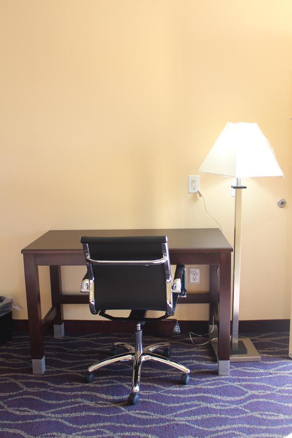 Express Inn&Suites Humble Extérieur photo